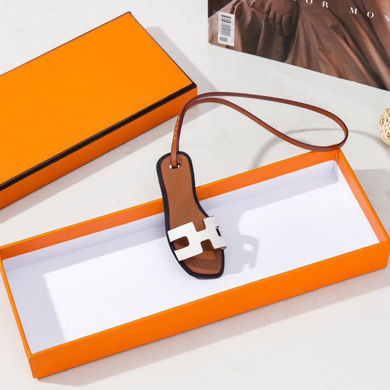 CHARM « SANDALE BLANCHE »