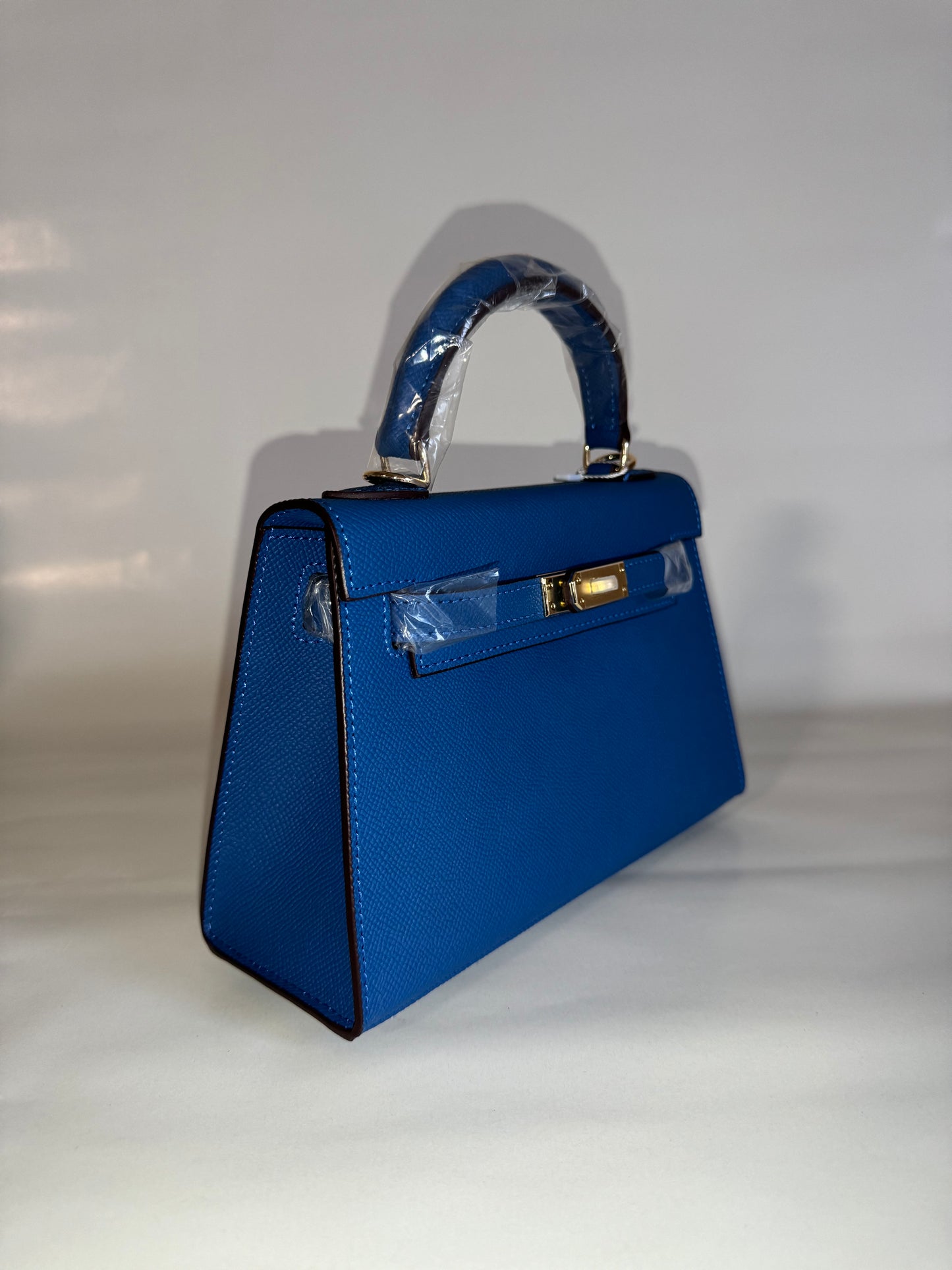 MIYA N°1 « BLEU ROI »