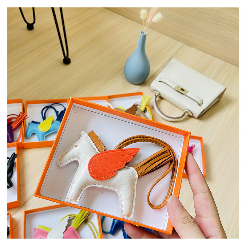 CHARM « CHEVAL TRICOLORE »