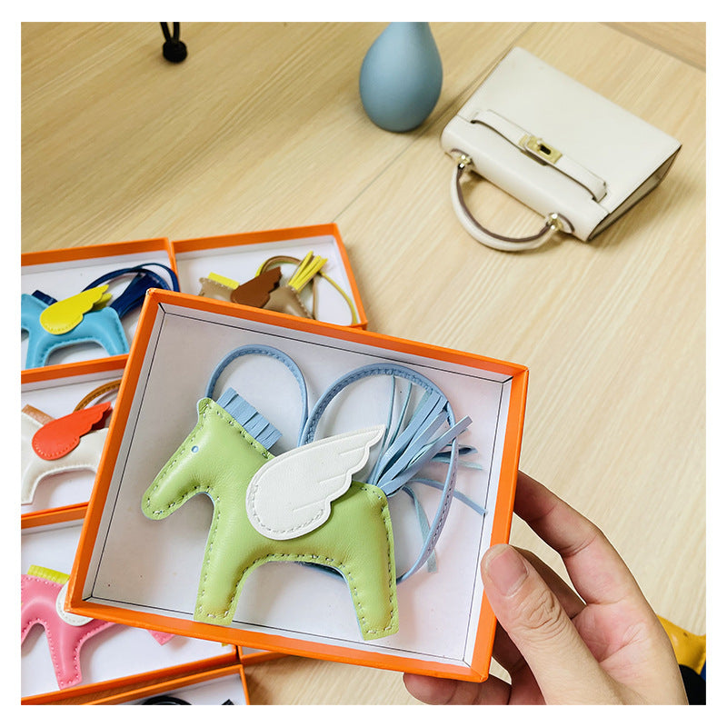 CHARM « CHEVAL TRICOLORE »