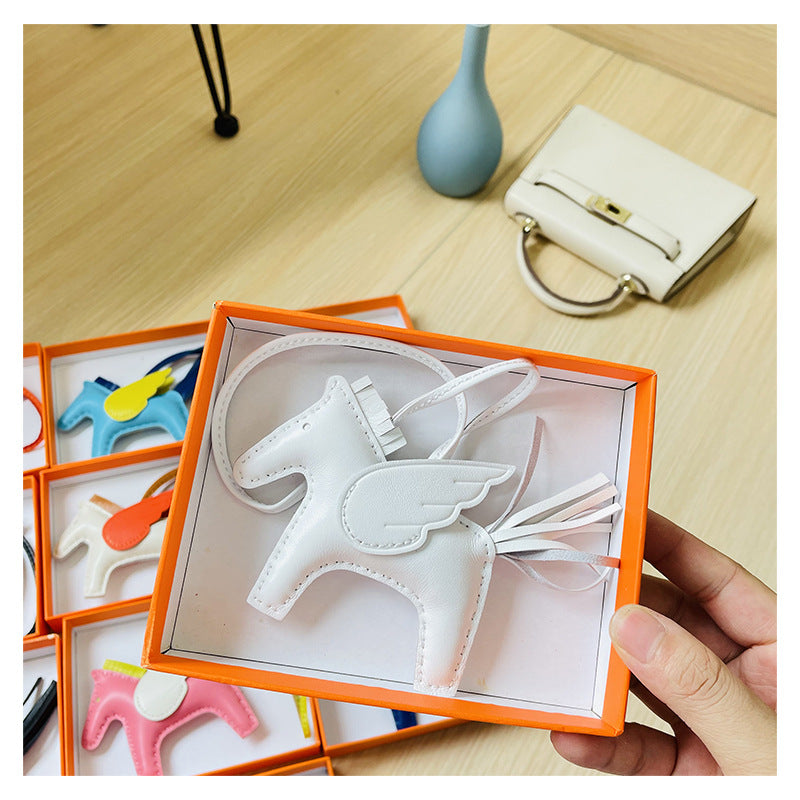 CHARM  « CHEVAL BLANC »