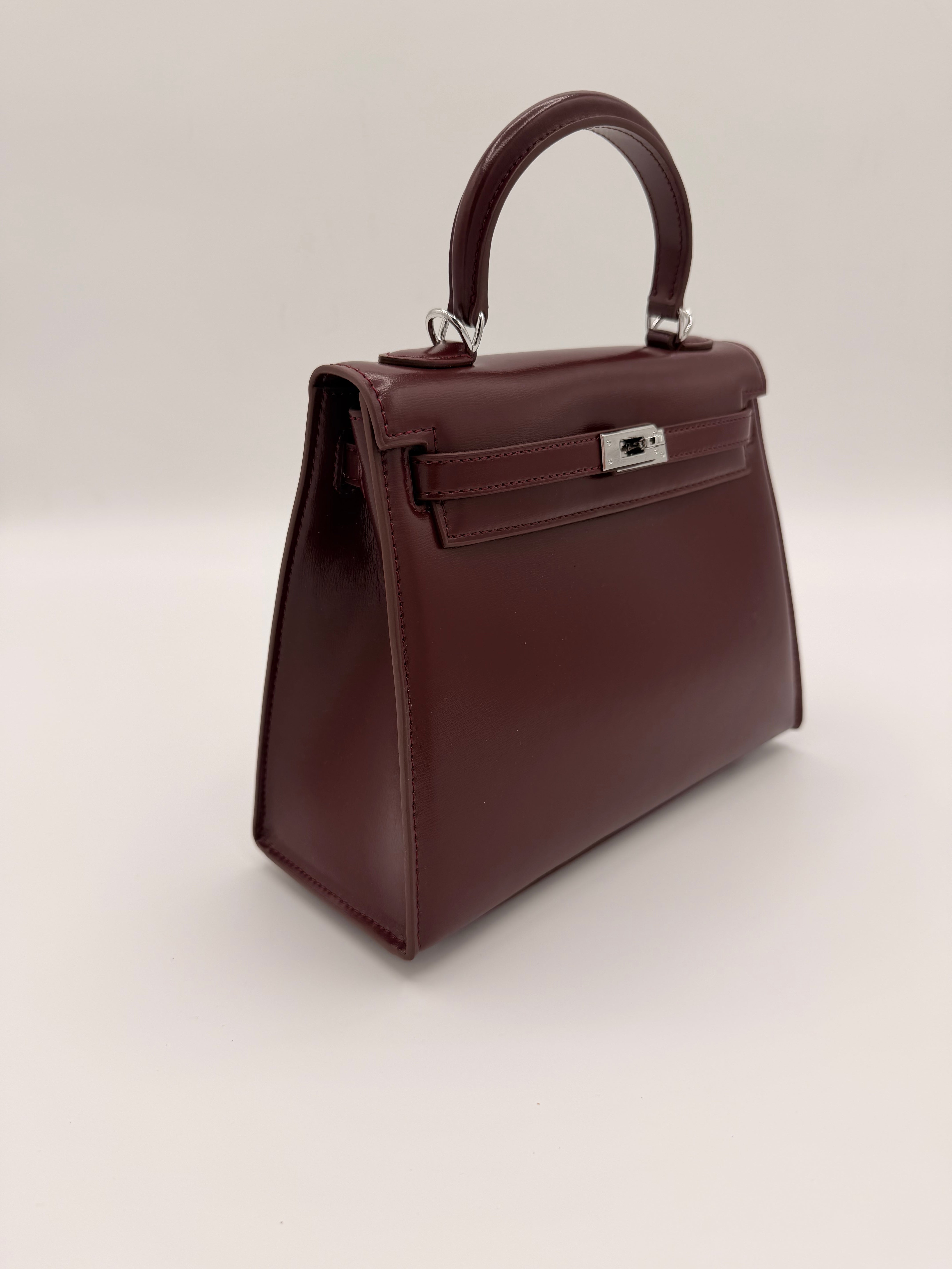 MIYA « CHERRY GLOSS »