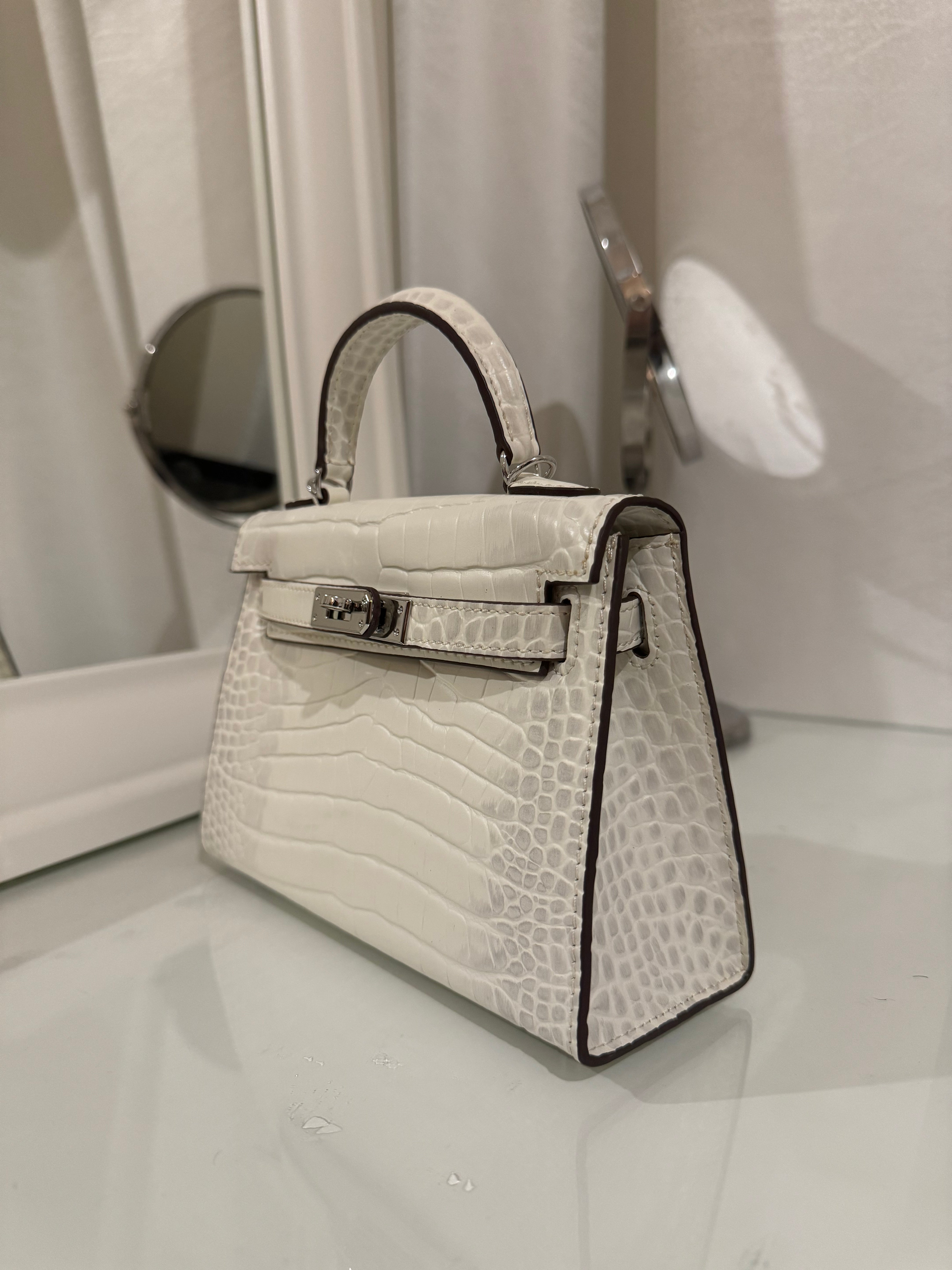 MIYA N°1 « CROCO BLANC »