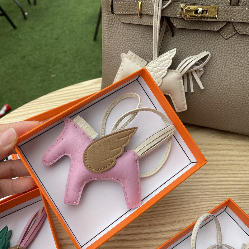 CHARM « CHEVAL TRICOLORE »